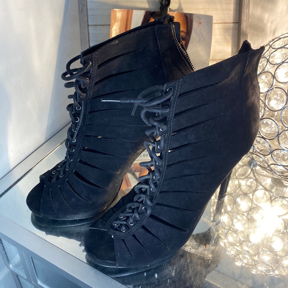Black lace up bootie
